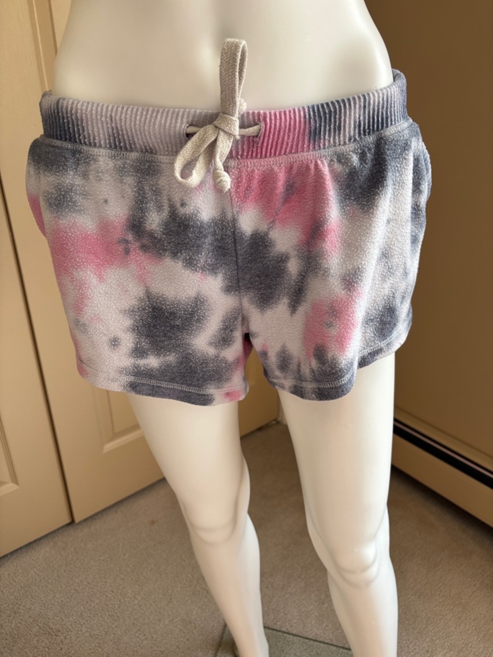 Tie dye pocket fabric drawstring shorts